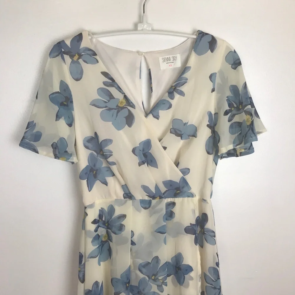 Y2k SIENNA SKY Pleated Floral Dress Size Xs Beachy Resort‎ Vacation Clean Girl